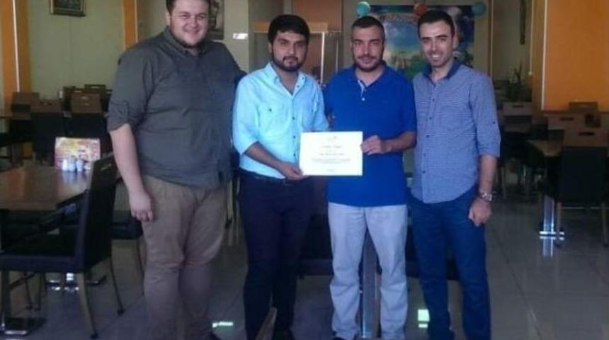 Ak Parti Eskişehir Gençlik Kollarından Esnafa Teşekkür Ziyaretleri