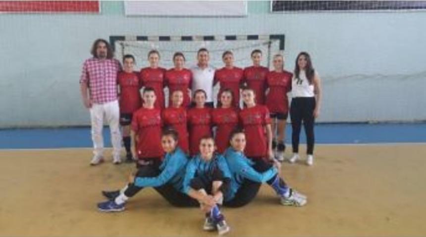 Eskişehir Hentbol Takımı T&uuml;rkiye Kupasında Bir &Uuml;st Tura Y&uuml;kseldi