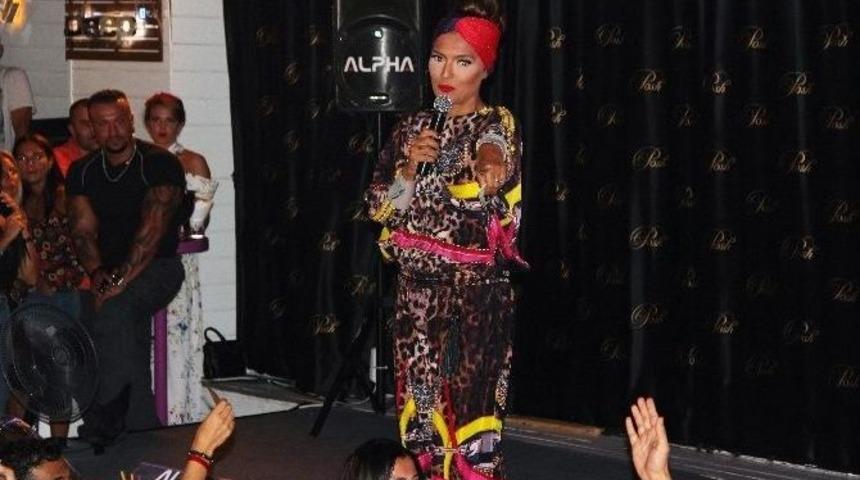 Demet Akalın Bodrum’da Konser Verdi