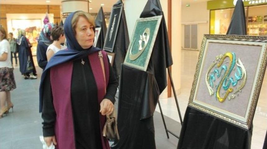 Kadınların El Emekleri Sergilendi