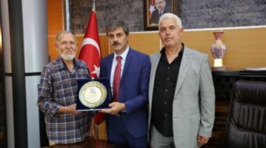 Başkan Alemdar&rsquo;a Oyun Kuşu Derneği&rsquo;nden Teşekk&uuml;r Ziyareti