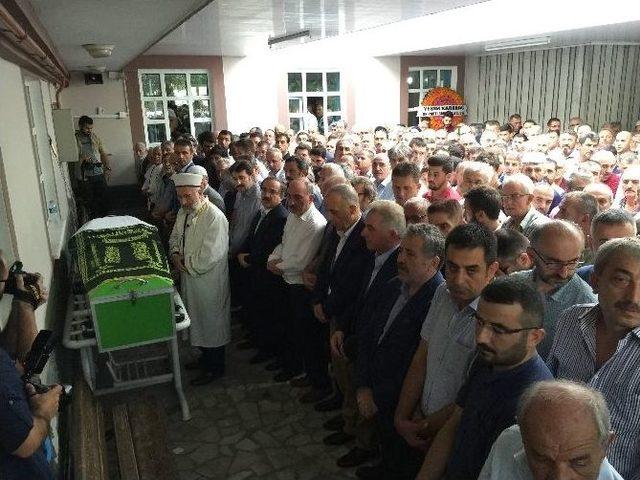 Ak Parti Sakarya İl Başkanı Fevzi Kılıç’ın Babası Son Yolculuğuna Uğurlandı