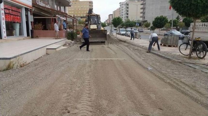 Kahta Belediyesinin Kaldırım Çalışmaları Sürüyor
