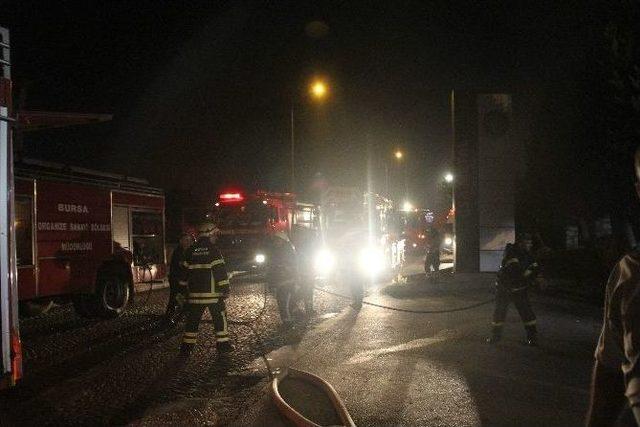 Bursa’da Fabrika Yangını