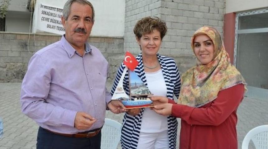 Mahalle Sakinlerinden Başkan G&uuml;rsoy&rsquo;a Teşekk&uuml;r