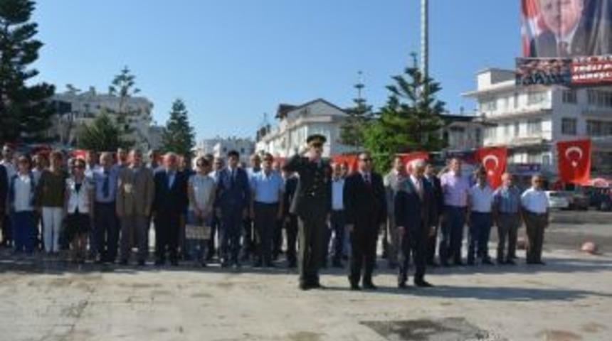 Demre&rsquo;de Zafer Bayramı T&ouml;renle Kutlandı