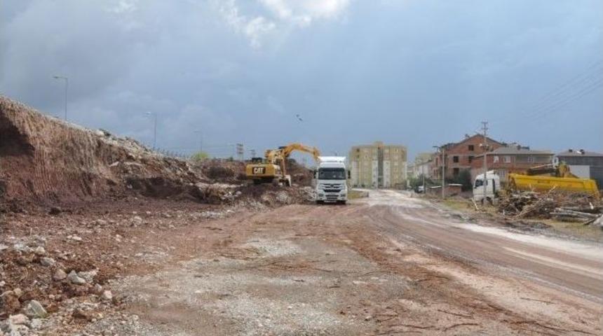 Kocaeli&rsquo;de Yol Yapım &Ccedil;alışmaları S&uuml;r&uuml;yor
