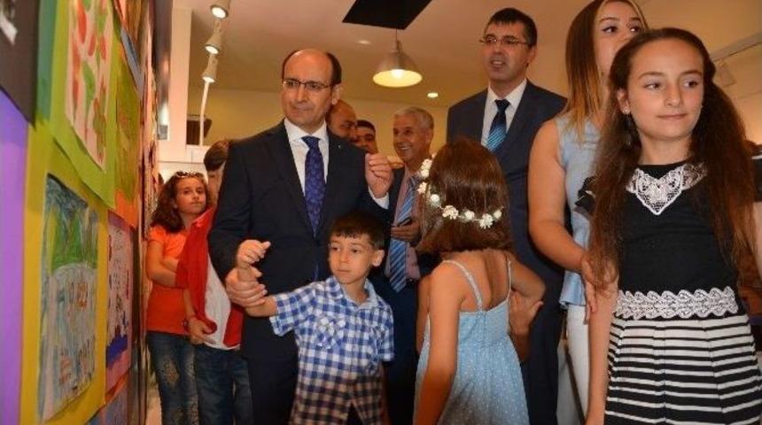 S&ouml;ke&rsquo;de Yaz Okulu &Ouml;ğrencilerinin 30 Ağustos Sergisi Beğeni Topladı