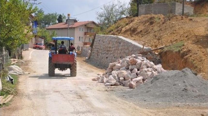 Kocaeli&rsquo;de Heyelan Riskine Taş Duvarla &Ouml;nlem