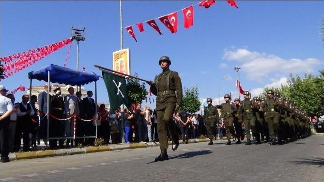 30 Ağustos Zafer Bayramının 94. Yılı Edremit&rsquo;te T&ouml;renlerle Kutlandı