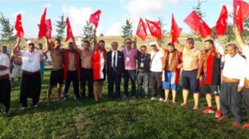 Ceylan&rsquo;dan Zafer Bayramı Kutlaması