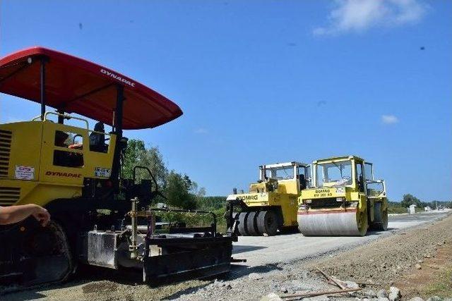 Yılmaz, Yeşilırmak Üzerine Yapılan Köprü İnşaatını İnceledi