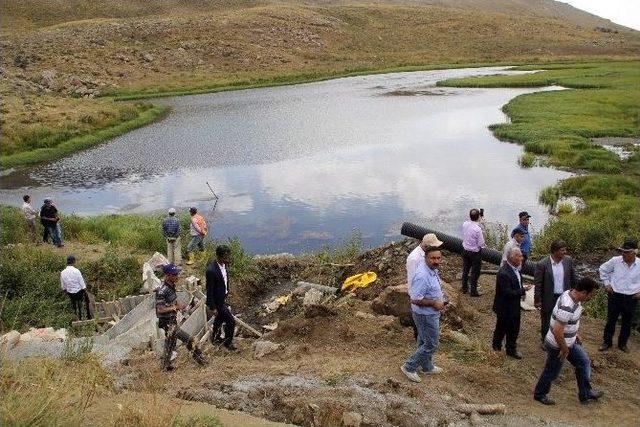 Hakkari’de İçme Suyu Arızasını Giderme Çalışması