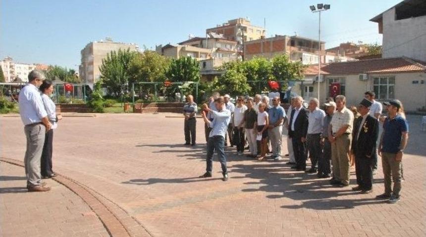 Chp&rsquo;den Saruhanlı&rsquo;da Alternatif 30 Ağustos T&ouml;reni