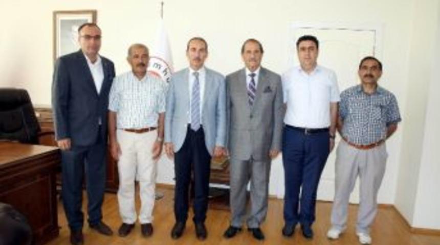 Esnaf Teşkilatından, Rekt&ouml;r Yıldız&rsquo;a Ziyaret