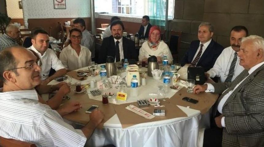 Bursa Barosunun Yeni Başkan Adayı Ve Ekibi G&ouml;r&uuml;c&uuml;ye &Ccedil;ıktı