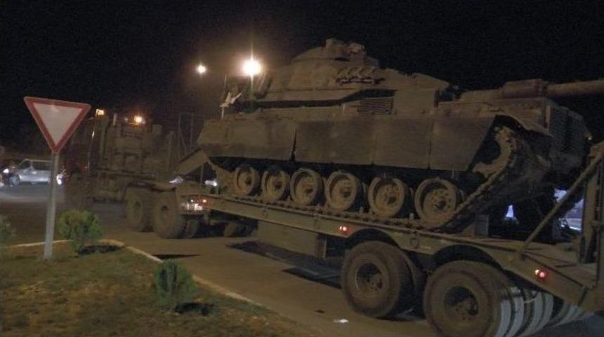 (&ouml;zel Haber) Diyarbakır&rsquo;dan Şanlıurfa&rsquo;ya Askeri Sevkiyat