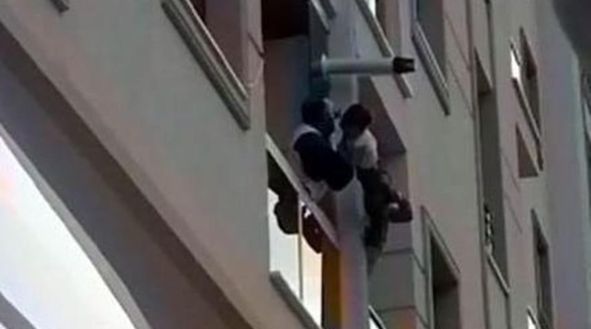 &Ccedil;erkezk&ouml;y&rsquo;de Polis Dehşet Sa&ccedil;tı