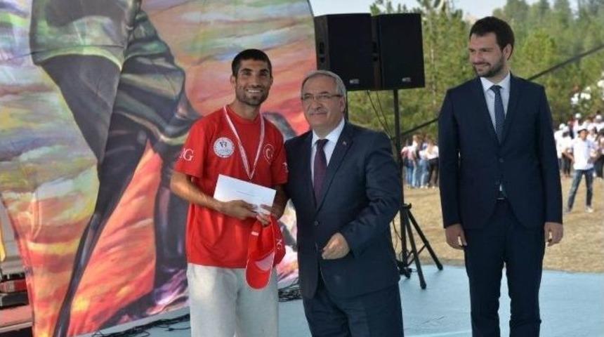 Vali Ahmet Hamdi Nayir: Milli Ruha Ve Milli İradeye Hi&ccedil;bir Kuvvet Karşı Koyamaz