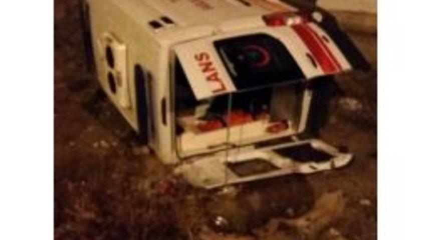 Horasan&rsquo;da Trafik Kazası: 3 Yaralı