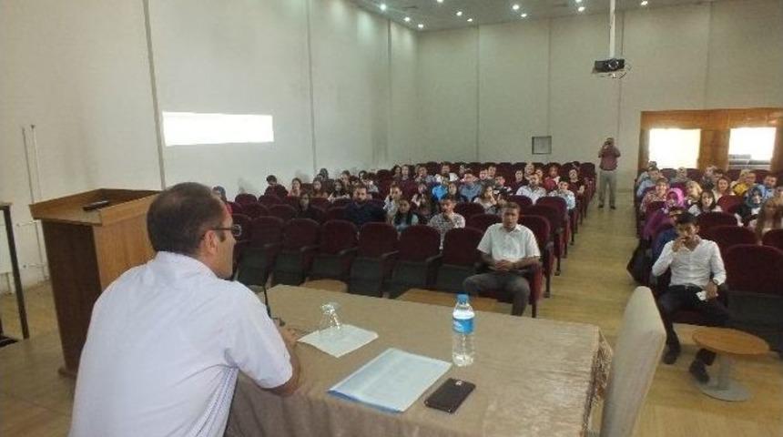 Malazgirt’te Öğretmenlere Hizmet İçi Semineri