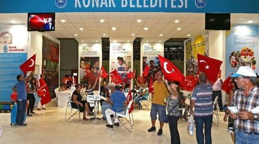 Konak Standında 30 Ağustos Coşkusu