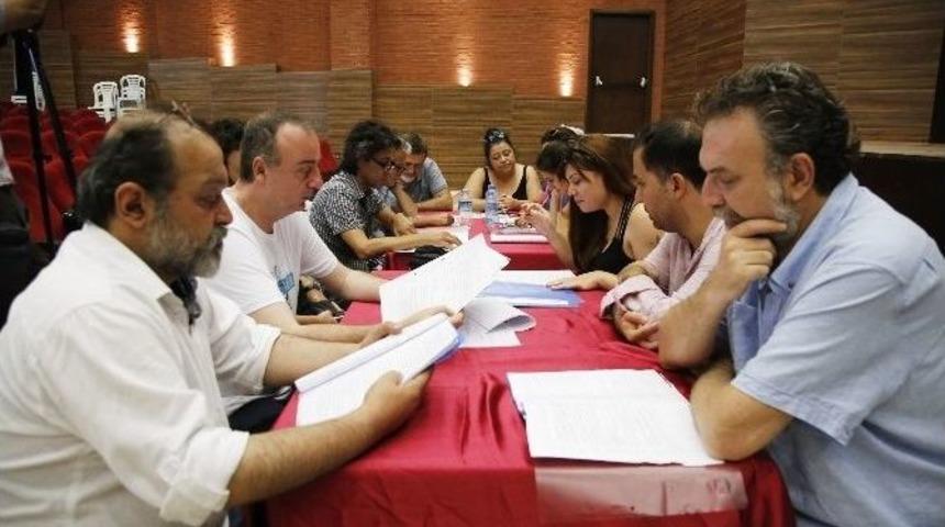 D&ouml;şemealtı Tiyatrosu Yeni Oyun Hazırlığında