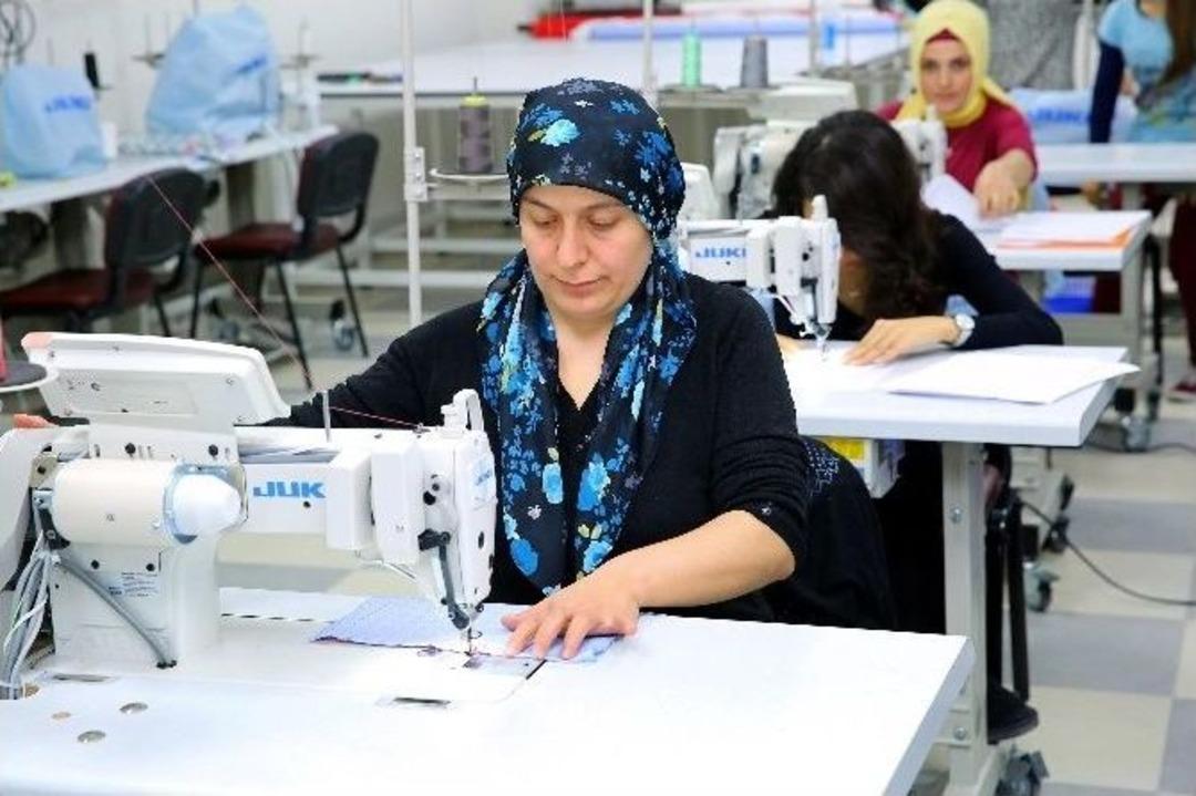 Buca&rsquo;da Meslek Edindirme Ve Hobi Kursları Başlıyor