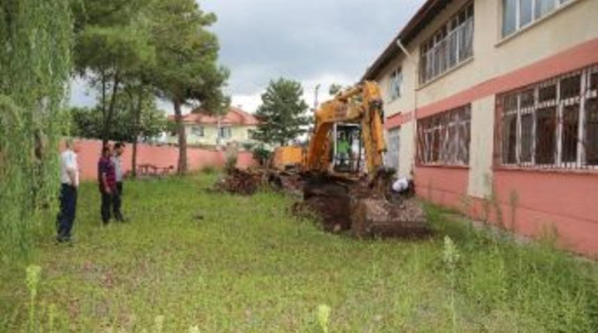 Başiskele&rsquo;de Okul Bah&ccedil;eleri D&uuml;zenleniyor