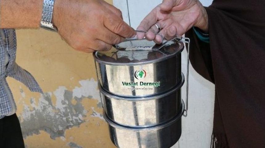 Vuslat Derneği 8 Ayda 250 Bin Kişiye Aş Yardımı Sağladı