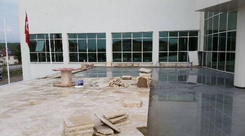 D&uuml;zce K&uuml;lt&uuml;r Merkezi İnşaatı İ&ccedil;in Ekip Sayısı Artırıldı