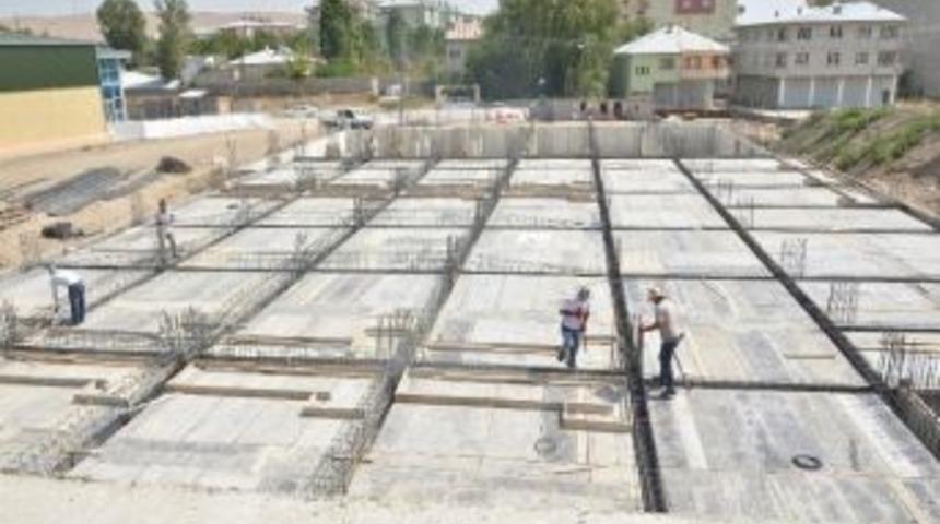 Erciş Belediyesi&rsquo;nden Peynirciler &Ccedil;arşısı Yapımı