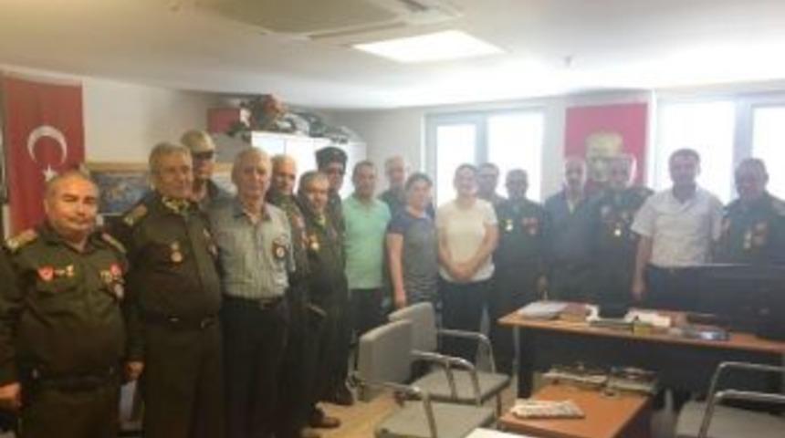 Ak Parti’den Gazilere Ziyaret