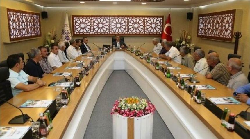 Baskil Belediyesi&rsquo;nden Başkan Yanılmaz&rsquo;a Ziyaret