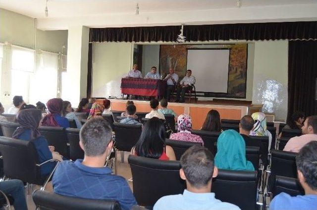 Varto’da Öğretmenlere Hizmet İçi Eğitim Semineri