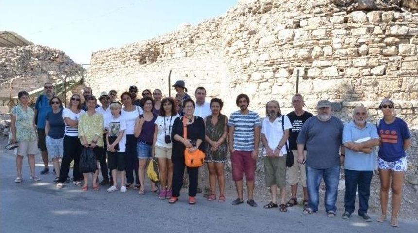 Kuşadası Uluslararası Resim &Ccedil;alıştayı Başladı