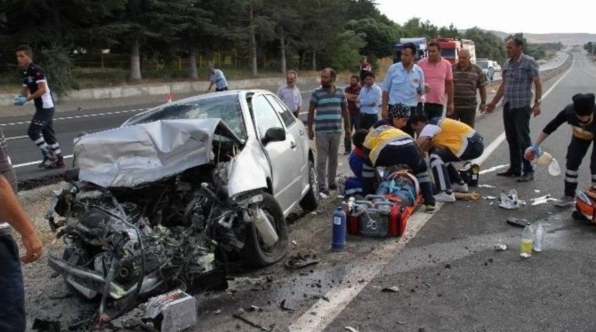 Yozgat&rsquo;ta Trafik Kazası: 1 &Ouml;l&uuml;, 4 Yaralı