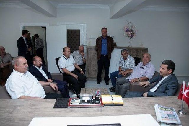 Vali Çelik, Eskişehir Hacı Bektaş Veli Anadolu Kültür Vakfı’nı Ziyaret Etti