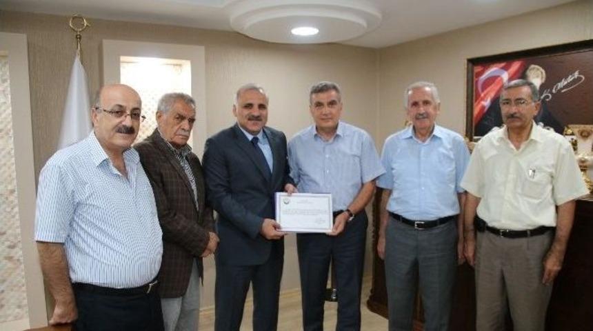 İzzetpaşa Vakfı&rsquo;ndan Yardım Kampanyasına Destek