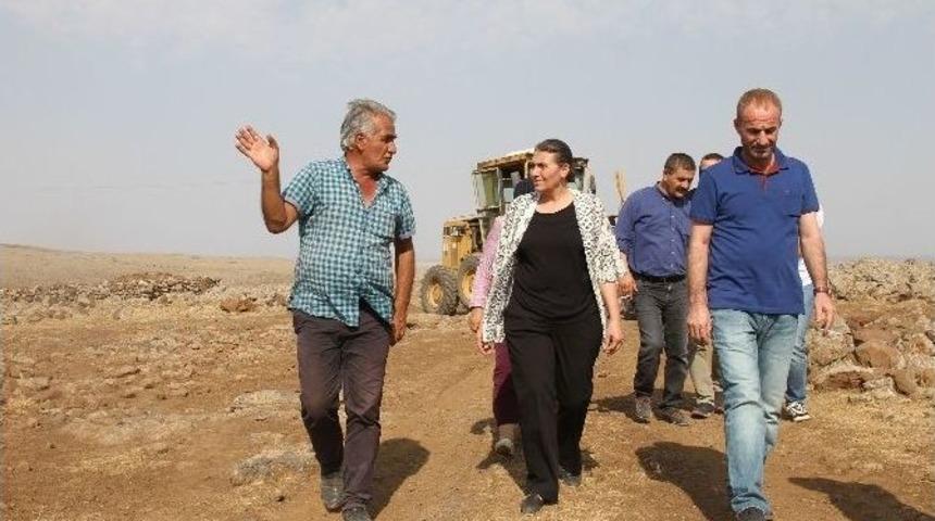 Bağlar Belediyesi Dağsu Mahallesi&rsquo;nin Yolunu Yaptı