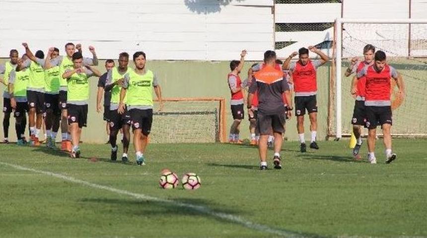 Krunoslav Jurcic Adanaspor&rsquo;un Başında İlk Antrenmanına &Ccedil;ıktı