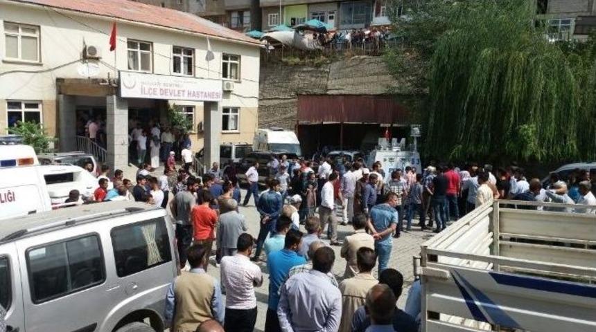 Ter&ouml;ristlerin &Ouml;ld&uuml;rd&uuml;ğ&uuml; Gencin Cesedi Yol Kenarında Bulundu