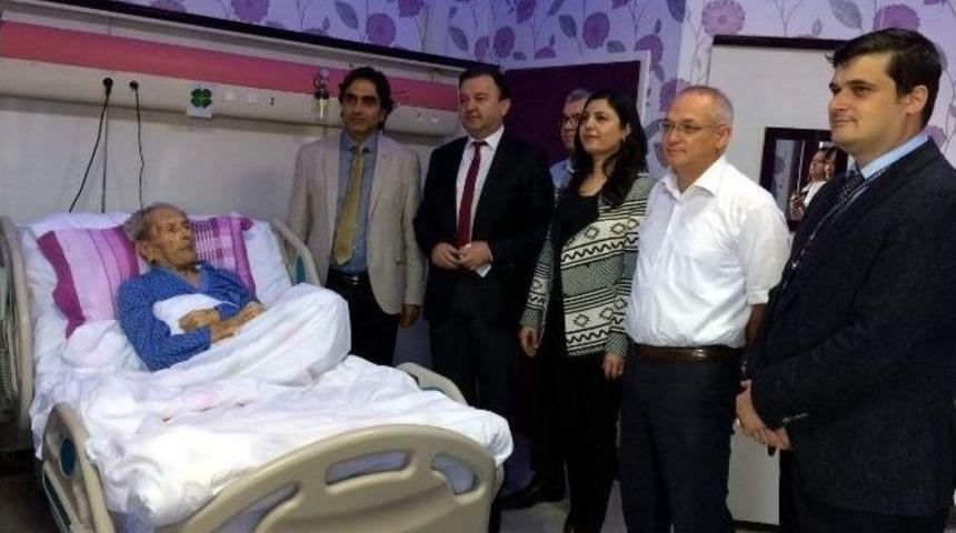 Ressam Ahmet Yakupoğlu&rsquo;na Anlamlı Ziyaret