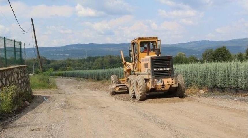 Sapanca&rsquo;da 4 Kilometrelik Yol Alternatif Bir D&uuml;zergah Olarak D&uuml;zenleniyor