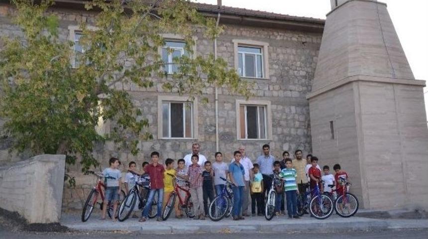 Kuran Kursunu Birinci Bitirdiler Bisiklet Kazandılar