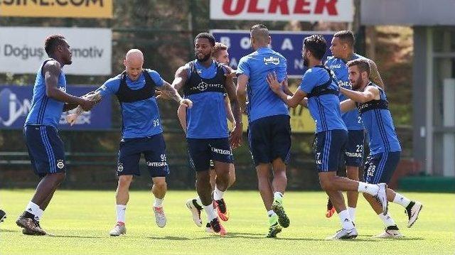 Fenerbahçe, Bursaspor Maçının Hazırlıklarını Sürdürdü