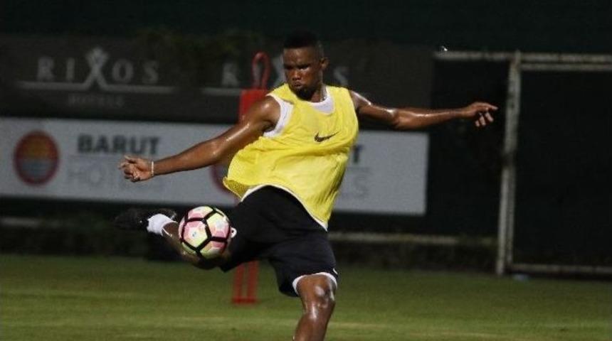 Antalyaspor&rsquo;da Eto&rsquo;o Takımda Kaldı