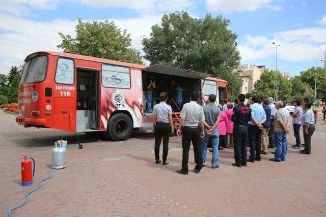 Melikgazi Belediyesi Çalışanlarına Sivil Savunma Eğitimi Verildi