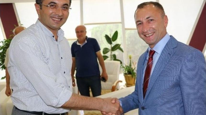 Sarıg&ouml;l Tırazlar&rsquo;a Sıcak Asfalt