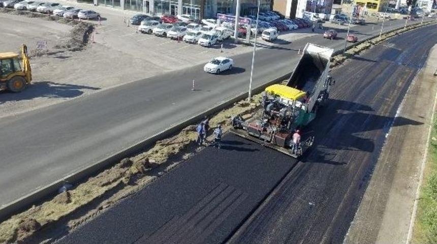 B&uuml;y&uuml;kşehir 4 Ayda 85 Bin Ton Asfalt D&ouml;kt&uuml;